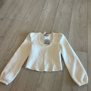 Dh New York women’s sweater size s